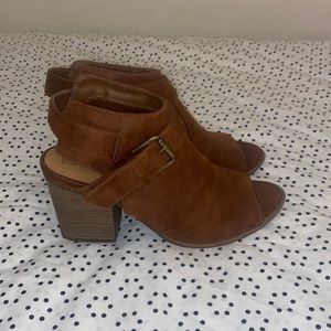 Time and Tru Women’s Heels